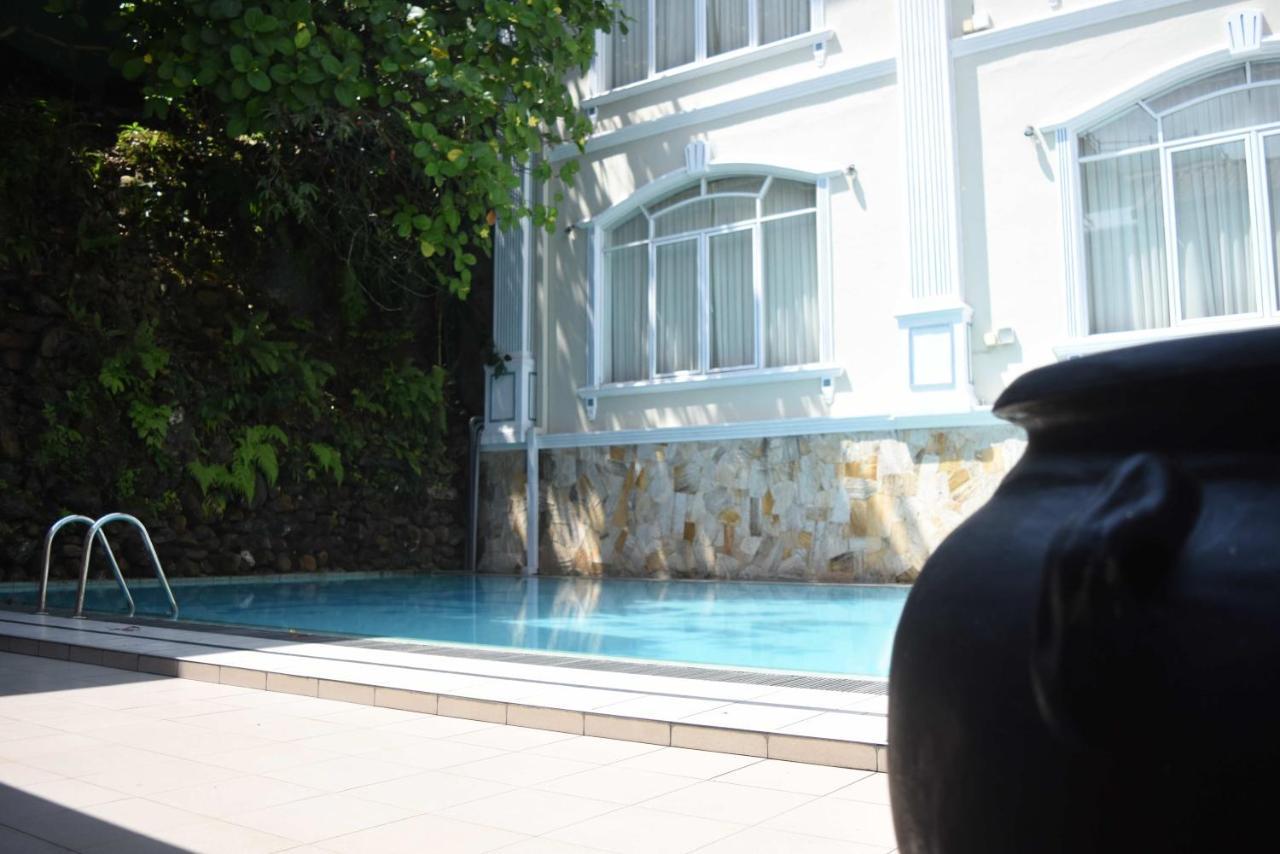 רטנאפורה Centauria Hill Resort מראה חיצוני תמונה