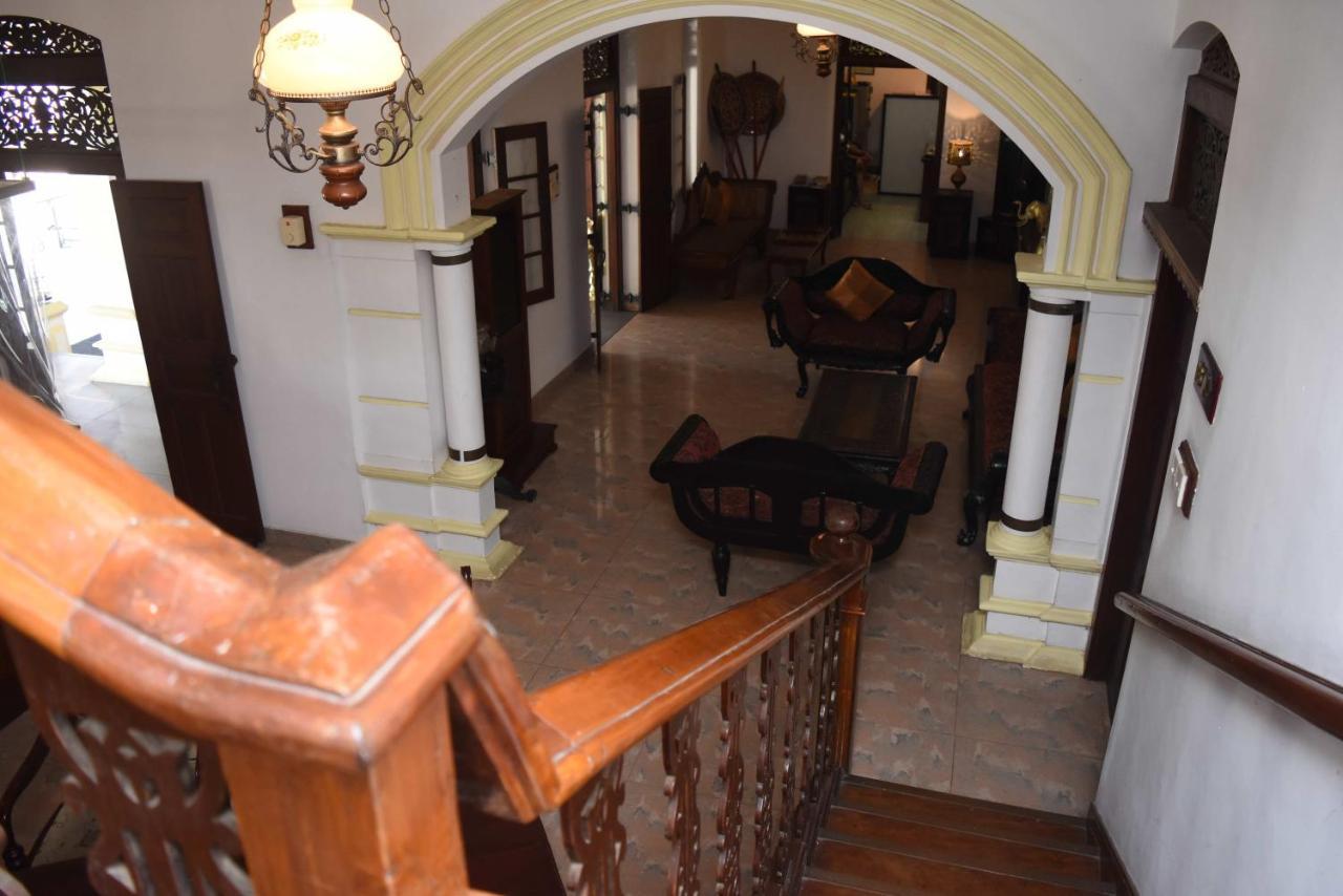רטנאפורה Centauria Hill Resort מראה חיצוני תמונה