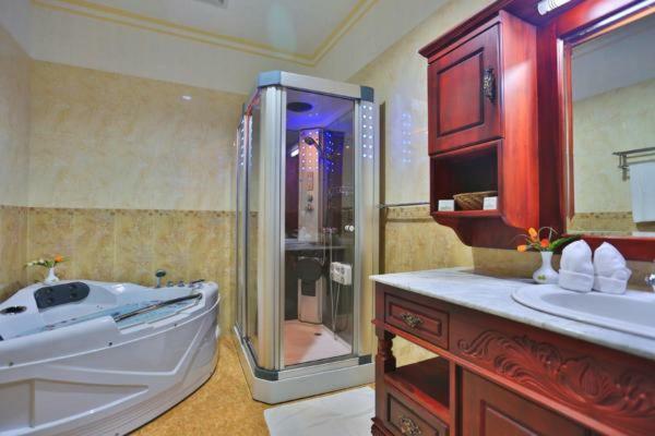 רטנאפורה Centauria Hill Resort מראה חיצוני תמונה