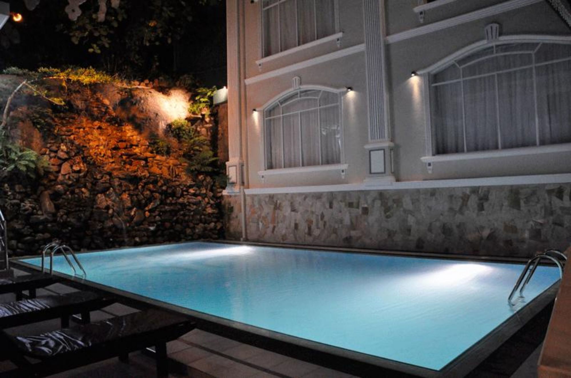 רטנאפורה Centauria Hill Resort מראה חיצוני תמונה